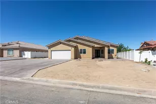 26826 Silver Lakes Pkwy, Helendale, CA 92342 - Photo 2