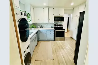 100 Hermosa Ave #3A, Long Beach, CA 90802 - Photo 2