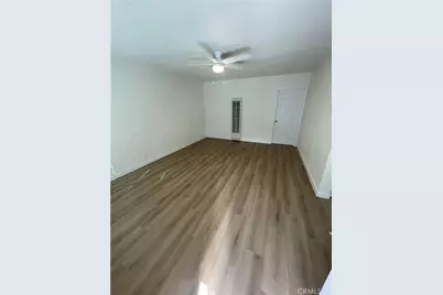 10812 California, Lynwood, CA 90262 - Photo 8