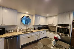 13721 Alderwood Ln #28 E M3, Seal Beach, CA 90740 - Photo 6