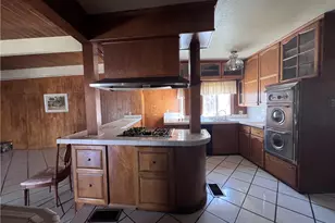8230 Park Circle, Inglewood, CA 90305 - Photo 4