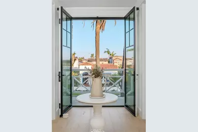 153 Granada Avenue, Long Beach, CA 90803 - Photo 26