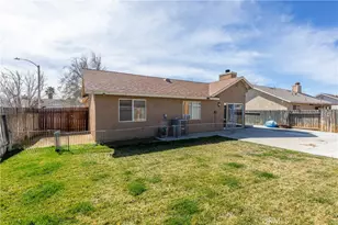 719 W Ave H-2, Lancaster, CA 93534 - Photo 34