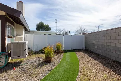 44800 Denmore Avenue, Lancaster, CA 93535 - Photo 10