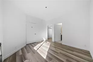 525 S Berendo, Los Angeles, CA 90020 - Photo 18