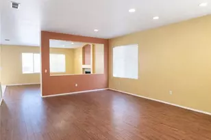 15082 Zircon, Victorville, CA 92394 - Photo 2