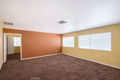 15082 Zircon, Victorville, CA 92394 - Photo 10
