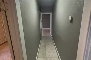 535 W 54th St, Los Angeles, CA 90037 - Photo 6