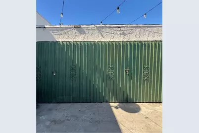 535 West 54th Street, Los Angeles, CA 90037 - Photo 22