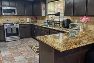 1251 Herzel Ave, Lancaster, CA 93535 - Photo 8