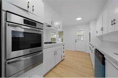 2870 W Monroe, Anaheim, CA 92801 - Photo 12