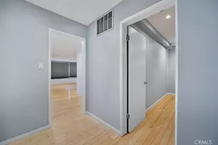 21 Alamitos, Long Beach, CA 90802 - Photo 22