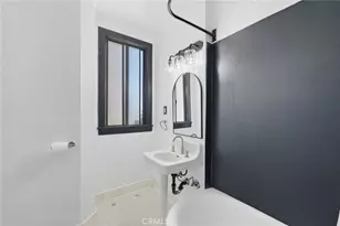 315 W 3rd Street, Long Beach, CA 90802 - Photo 8