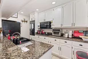 981 W Oliver St, San Pedro, CA 90731 - Photo 16