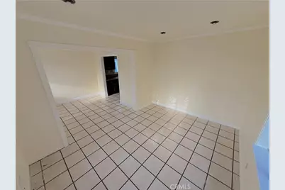 9622 Evers, Los Angeles, CA 90002 - Photo 4