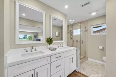 15582 Wild Cherry Cir, Huntington Beach, CA 92647 - Photo 20