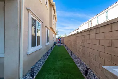 5341 Parma, Fontana, CA 92336 - Photo 44