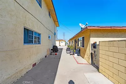 6260 Ferguson, Commerce, CA 90022 - Photo 4