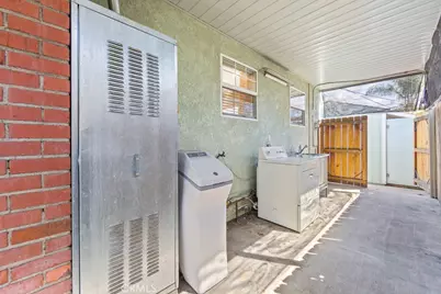 1832 N Brighton, Burbank, CA 91506 - Photo 24