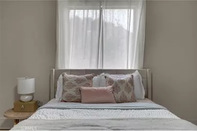 520 E 8th Street, Corona, CA 92879 - Photo 38