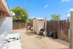603 Hill, Bakersfield, CA 93306 - Photo 16