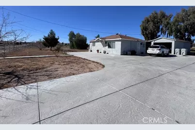 11918 Hemlock, Hesperia, CA 92345 - Photo 8