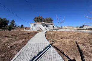 11918 Hemlock, Hesperia, CA 92345 - Photo 2