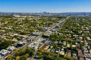 742 N Detroit St, Los Angeles, CA 90046 - Photo 28
