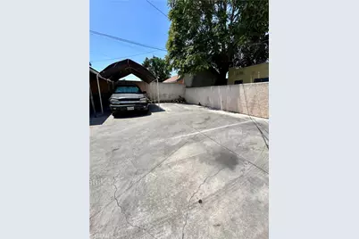 5017 S San Pedro, Los Angeles, CA 90011 - Photo 18