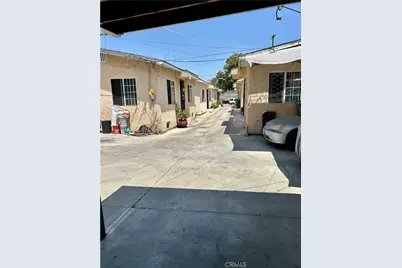 5017 S San Pedro, Los Angeles, CA 90011 - Photo 12