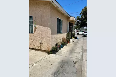 5017 S San Pedro, Los Angeles, CA 90011 - Photo 8
