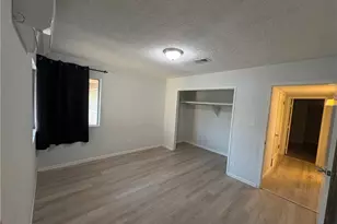 2004 Julian, Bakersfield, CA 93304 - Photo 16