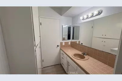 2004 Julian, Bakersfield, CA 93304 - Photo 18