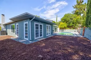 23041 La Granja, Valencia, CA 91354 - Photo 40