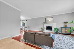 23041 La Granja, Valencia, CA 91354 - Photo 8