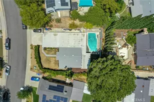 23041 La Granja, Valencia, CA 91354 - Photo 52