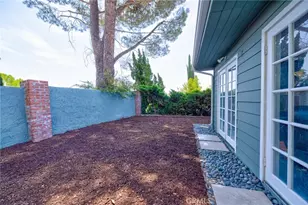 23041 La Granja, Valencia, CA 91354 - Photo 42