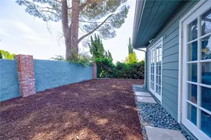 23041 La Granja, Valencia, CA 91354 - Photo 42