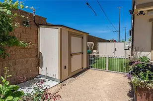 4689 Holly Ave, Long Beach, CA 90805 - Photo 62