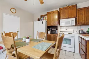 201 W 50th, Los Angeles, CA 90037 - Photo 22