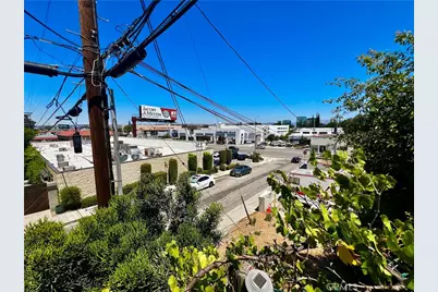 5354 De Roja, Woodland Hills, CA 91364 - Photo 22