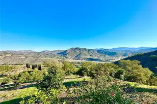2160 Puerto Del Mundo, Fallbrook, CA 92028 - Photo 58