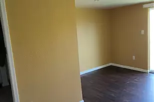 14502 S Keene Ave, Compton, CA 90220 - Photo 8