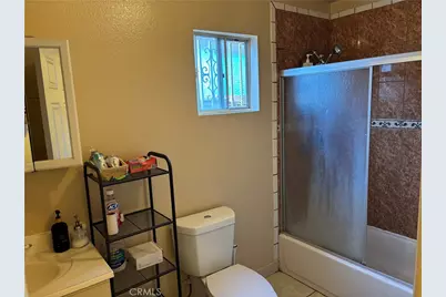 9313 Hickory, Los Angeles, CA 90002 - Photo 4