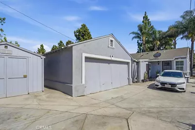 1055 W Pine, Santa Ana, CA 92703 - Photo 30