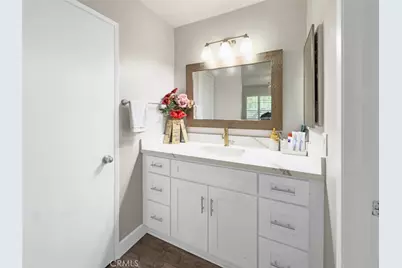 10262 Mandalay Court, Riverside, CA 92503 - Photo 16