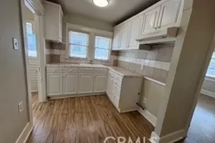 323 W 82nd St, Los Angeles, CA 90003 - Photo 14
