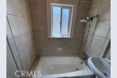 323 W 82nd Street, Los Angeles, CA 90003 - Photo 24