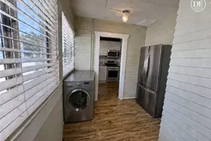 323 W 82nd St, Los Angeles, CA 90003 - Photo 10