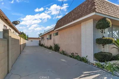 9620 Walnut Street, Bellflower, CA 90706 - Photo 4